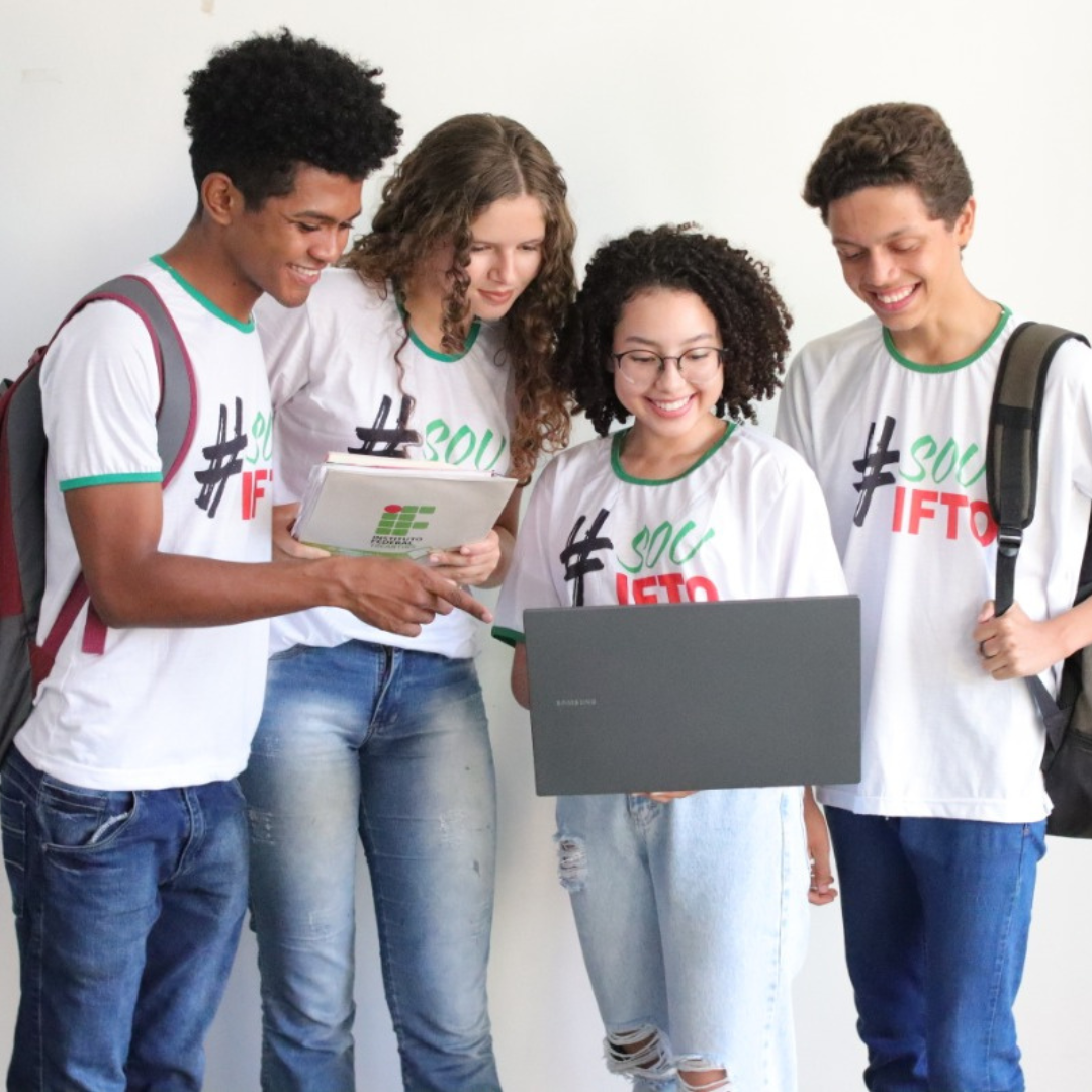 Estudantes