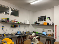 Área de prototipagem e montagem de circuitos