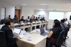 Dirigentes debatem novas contratações de apoio administrativo